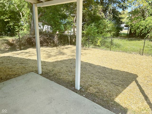 6108 Roselawn Drive, Indianapolis, IN 46226