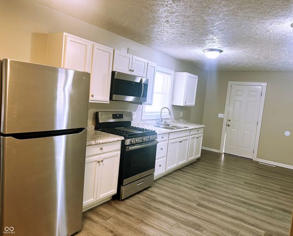 6108 Roselawn Drive, Indianapolis, IN 46226