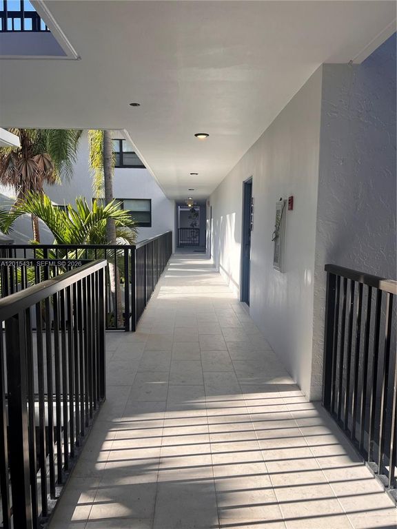 55 Ocean Lane Dr 3030, Key Biscayne, FL 33149