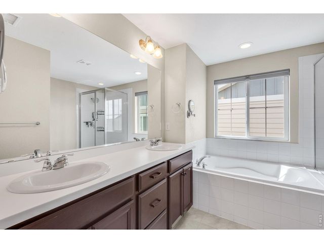 27890 E 7th Pl, Aurora, CO 80018