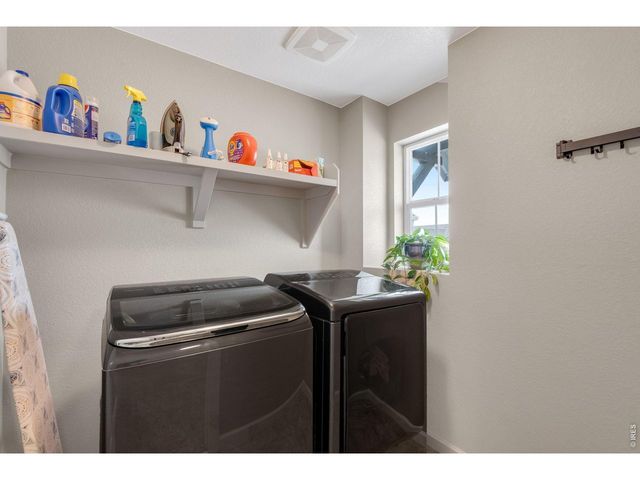 27890 E 7th Pl, Aurora, CO 80018