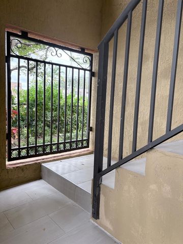 3569 Forest Hill Boulevard 110, Palm Springs, FL 33406