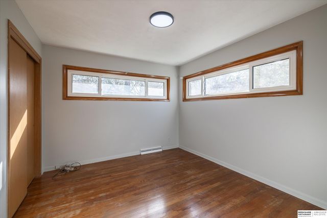 101 Crestridge Drive, Bellevue, NE 68005