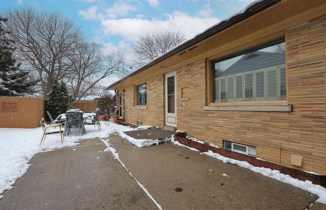 7810 5th AVENUE, Kenosha, WI 53143