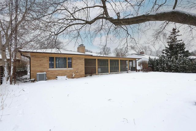 7810 5th AVENUE, Kenosha, WI 53143