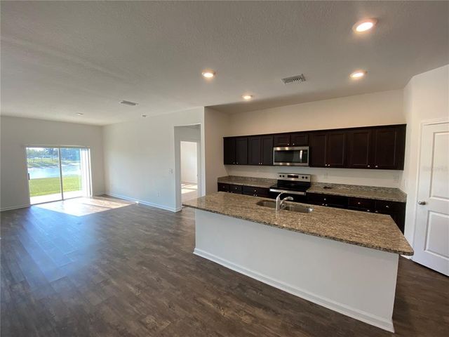 35003 DAISY MEADOW LOOP, Zephyrhills, FL 33541