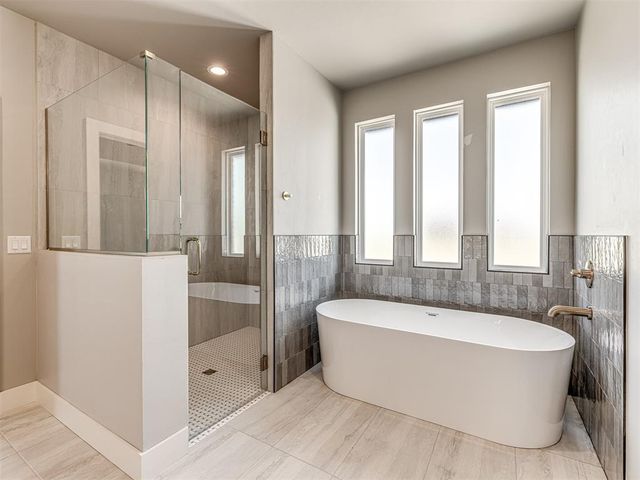 6881 Lake View Court, Cashion, OK 73016