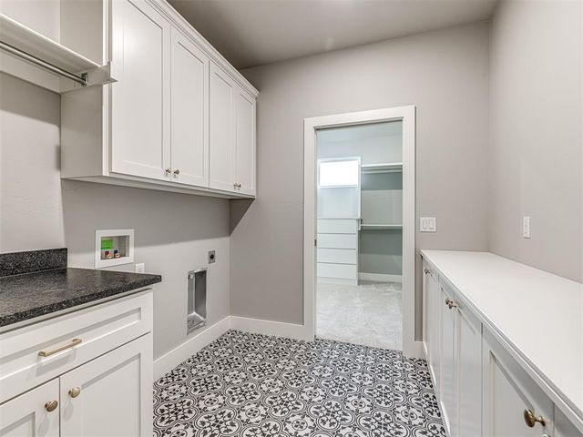 6881 Lake View Court, Cashion, OK 73016