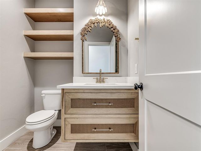 6881 Lake View Court, Cashion, OK 73016