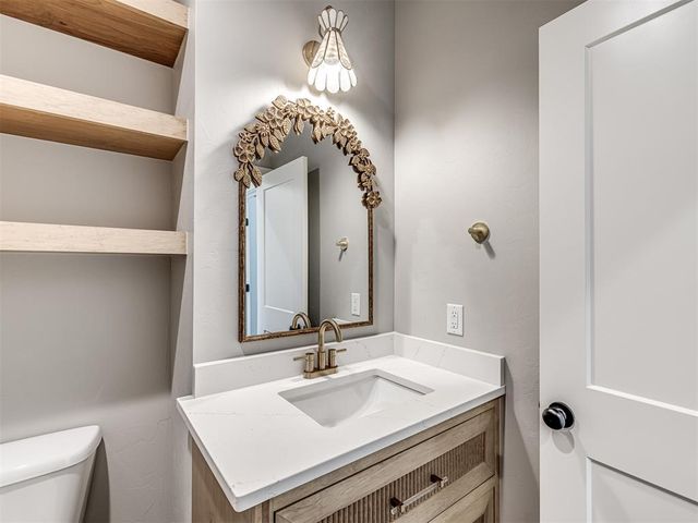 6881 Lake View Court, Cashion, OK 73016