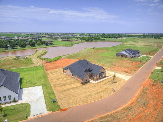 6881 Lake View Court, Cashion, OK 73016