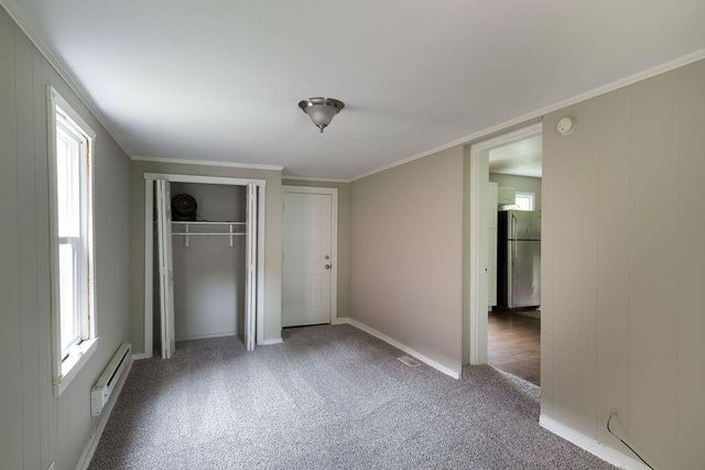 10 E Pocahontas Lane, Kansas City, MO 64114