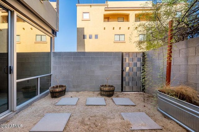 537 E WILLETTA Street 4, Phoenix, AZ 85004