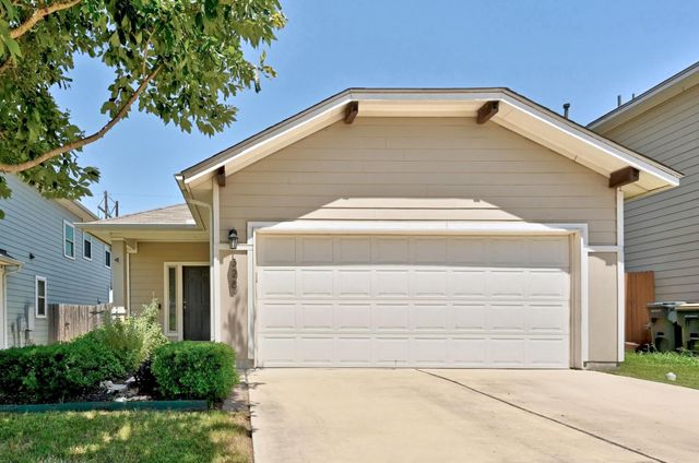 328 Triumph Road, Buda, TX 78610