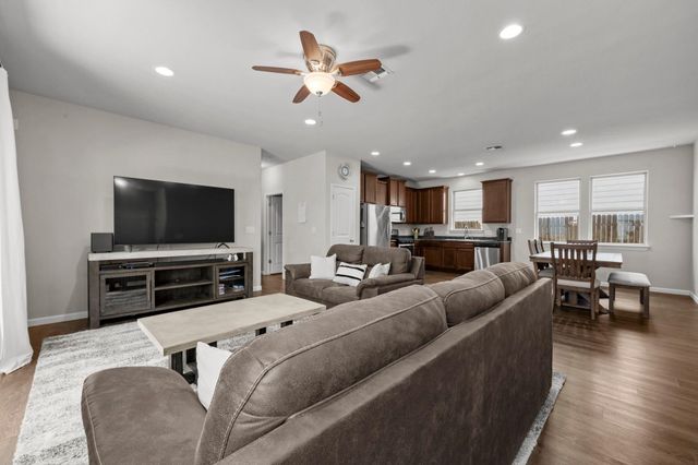 328 Triumph Road, Buda, TX 78610