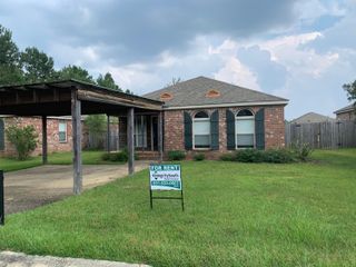 8 Brenton St., Hattiesburg, MS 39402