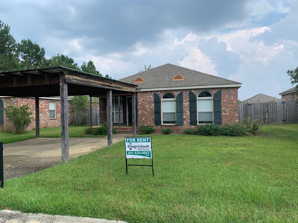 8 Brenton St., Hattiesburg, MS 39402