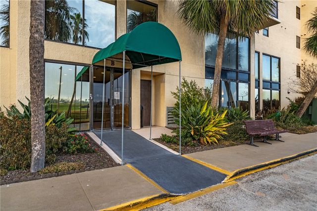 1400 Ocean Dr 1103A, Corpus Christi, TX 78404