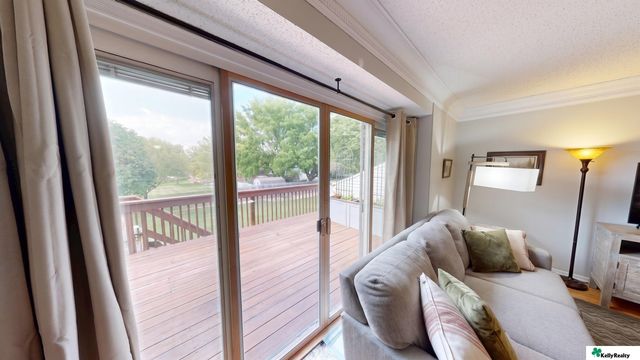 1407 W 40th Street, Kearney, NE 68845