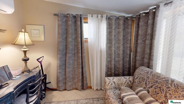 1407 W 40th Street, Kearney, NE 68845
