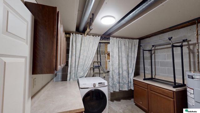 1407 W 40th Street, Kearney, NE 68845