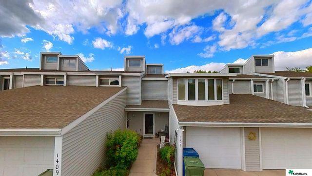 1407 W 40th Street, Kearney, NE 68845