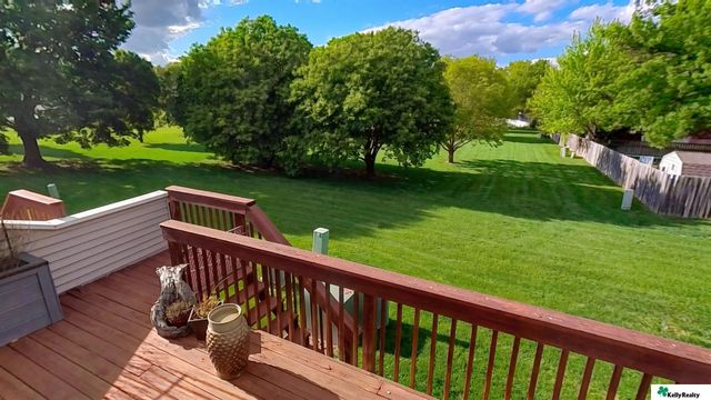 1407 W 40th Street, Kearney, NE 68845