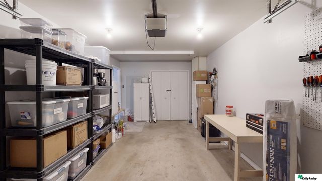 1407 W 40th Street, Kearney, NE 68845