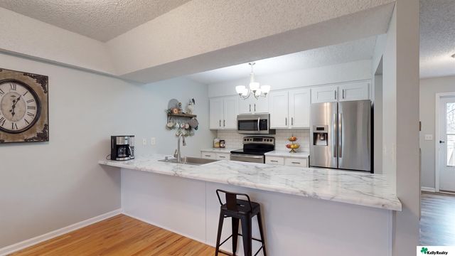 1407 W 40th Street, Kearney, NE 68845