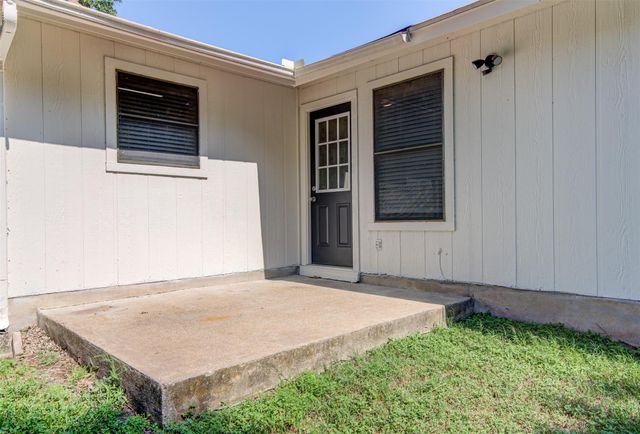 13001 Campos DR, Austin, TX 78727