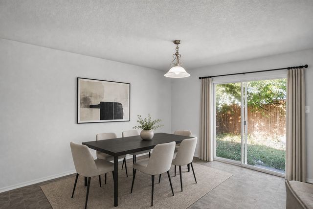 2752 Maegen Circle, Fort Worth, TX 76112