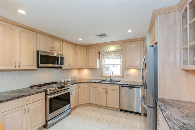 159 Hanover Street, Warwick, RI 02886