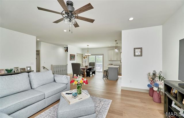 4 Ashley Lane, Hawk Point, MO 63349