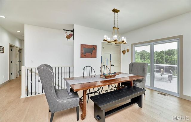 4 Ashley Lane, Hawk Point, MO 63349