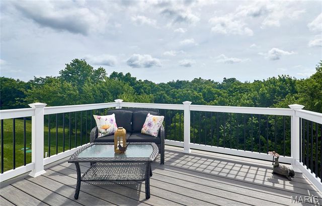 4 Ashley Lane, Hawk Point, MO 63349