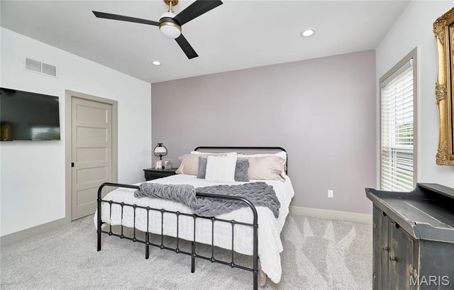 4 Ashley Lane, Hawk Point, MO 63349