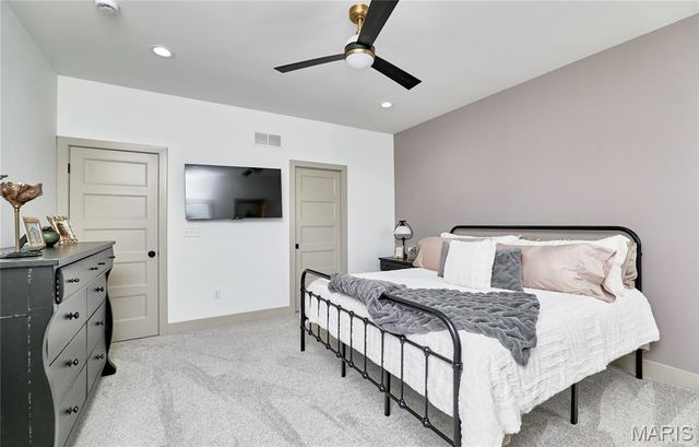 4 Ashley Lane, Hawk Point, MO 63349