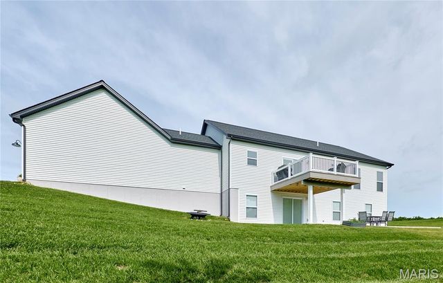 4 Ashley Lane, Hawk Point, MO 63349