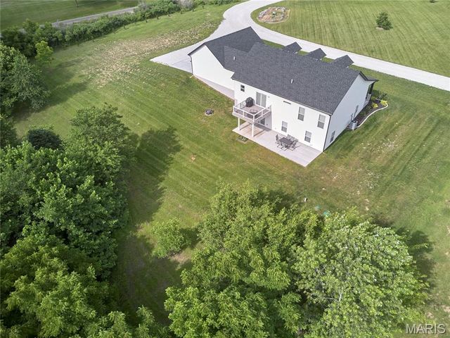 4 Ashley Lane, Hawk Point, MO 63349