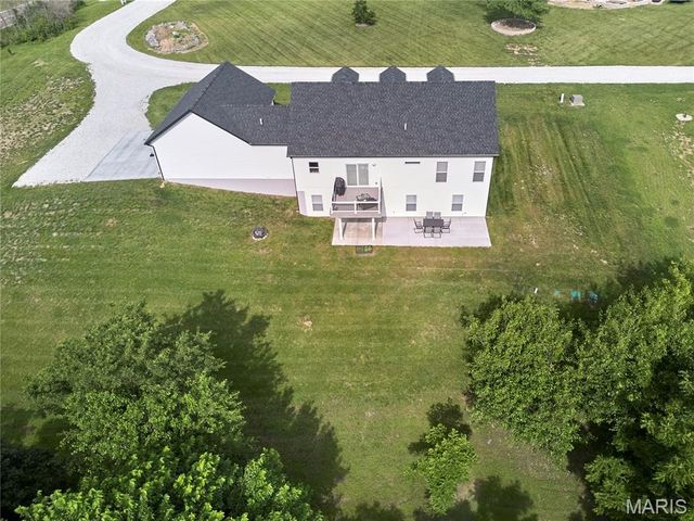 4 Ashley Lane, Hawk Point, MO 63349