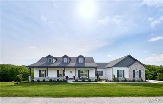 4 Ashley Lane, Hawk Point, MO 63349