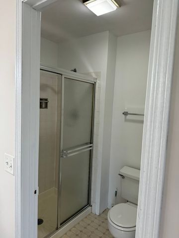 636 Mallard Court 2D, Bartlett, IL 60103
