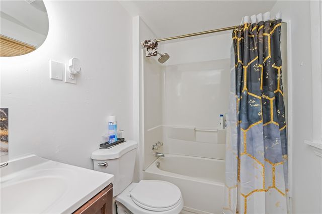 111 Parkway, Rochester, NY 14608