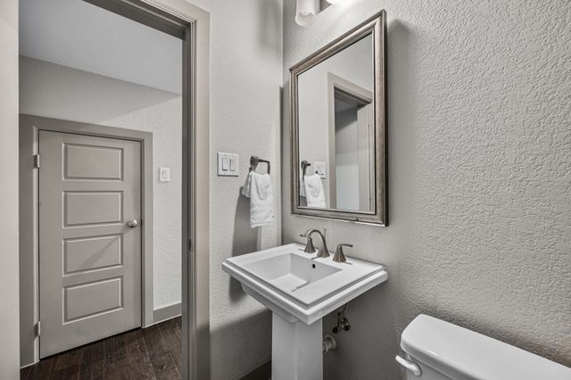 5451 Ashby Grove Street, Dallas, TX 75209