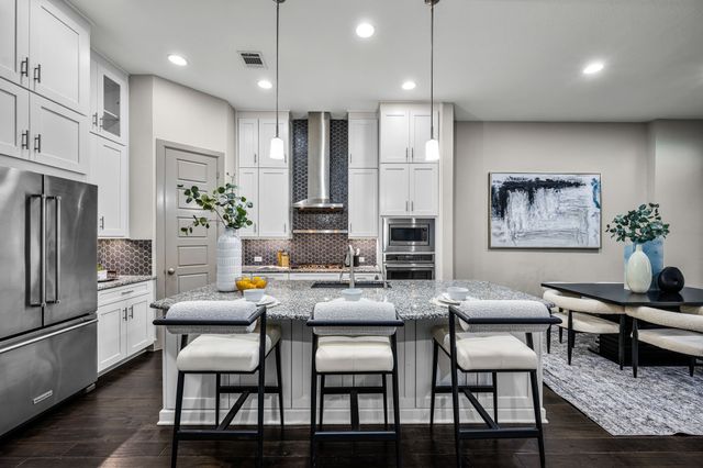 5451 Ashby Grove Street, Dallas, TX 75209