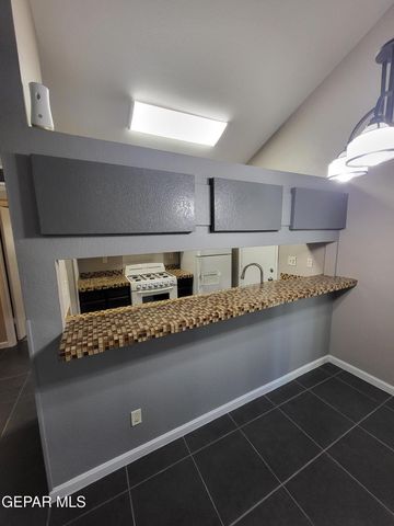 1802 FRANK SINATRA Place, El Paso, TX 79936