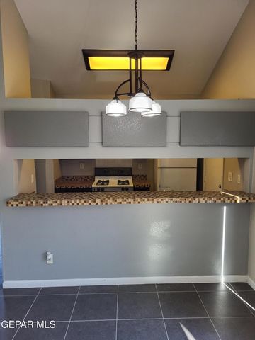 1802 FRANK SINATRA Place, El Paso, TX 79936