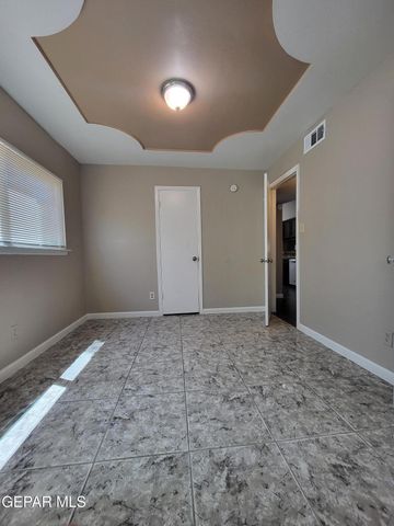 1802 FRANK SINATRA Place, El Paso, TX 79936