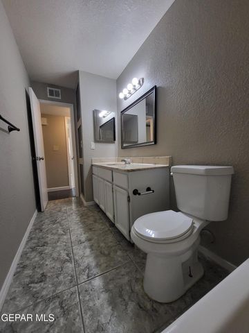 1802 FRANK SINATRA Place, El Paso, TX 79936