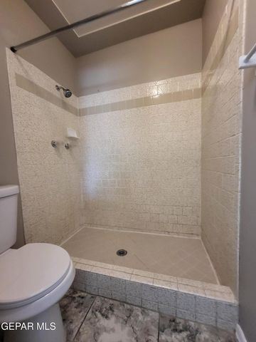 1802 FRANK SINATRA Place, El Paso, TX 79936